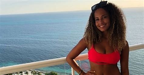 Love Island 2019 Amber Gill Confirmed As First Islander In Line Up