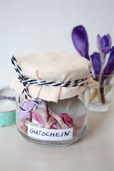 gift wrapping  ideen um gutscheine zu verpacken rosy grey