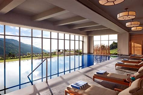 taj chia kutir resort spa darjeeling plush luxury   hills