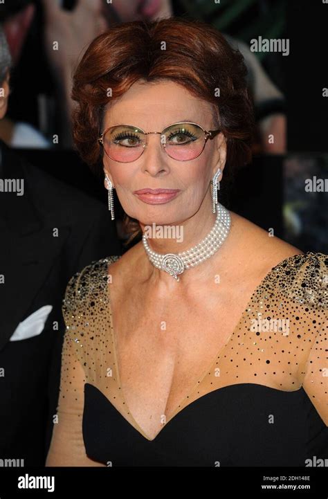 Sophia Loren Launch Pirelli Calender Stockfotos Und Bilder Kaufen Alamy