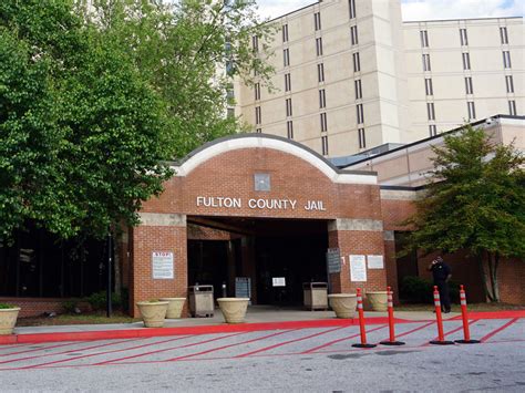 fulton county jail   federal immigration agent wabe  fm