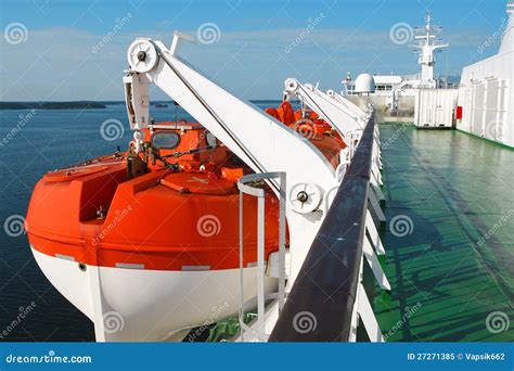 rescue boat  cruise ship stock image image  rescue