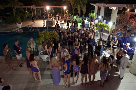 enjoy parties  open minded peoples desire resort cancun cancun