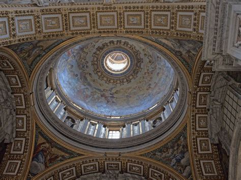 kuppel im petersdom foto bild rom vatikan petersdom bilder