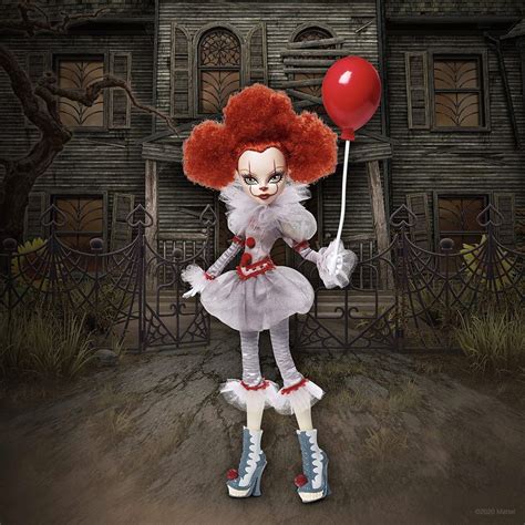 mattel release   monster high collector dolls  pennywise
