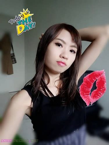 Pretty Singaporean Innocent Model Loving Sex Scandal
