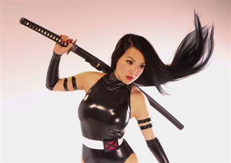 10 of the hottest female cosplayers