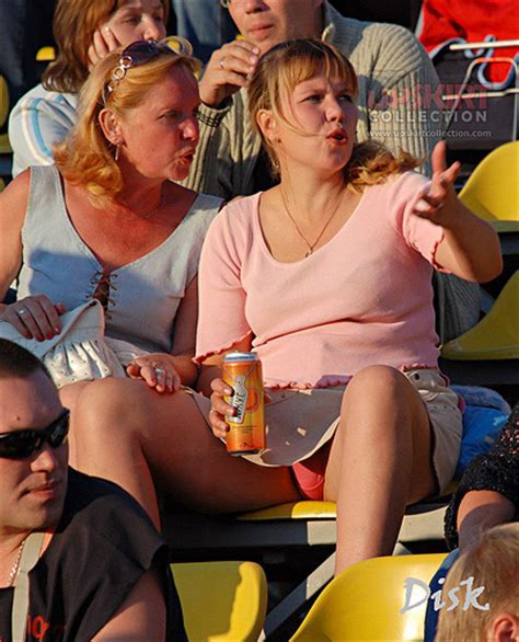 Unsuspected upskirts in public