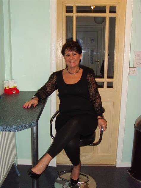 sweet carol 007 57 from glasgow is a local granny looking for casual