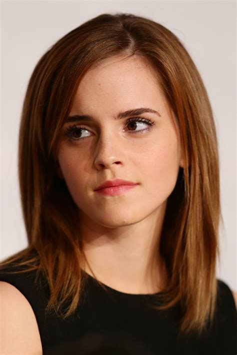 Emma Watson The Clavicut — The Best Celebrity Midlength