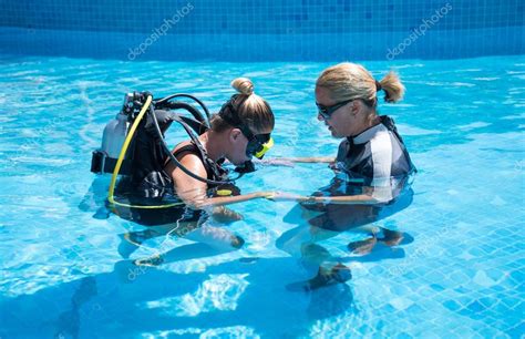 female scuba diver stock editorial photo © diverroy 114074030