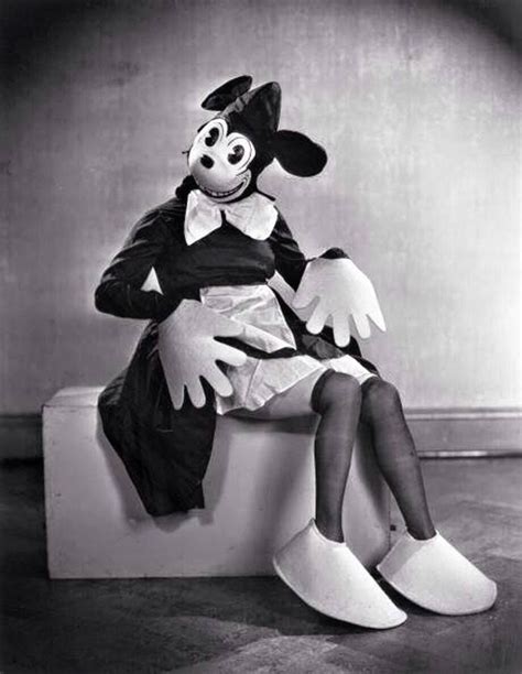 Hermione Baddeley Dresses In Costume As Minnie Mouse For