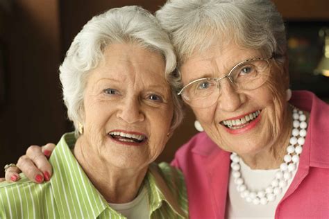 portrait  elderly women valley vna senior care