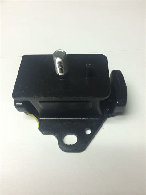 genuine toyota motor mounts yotamasters