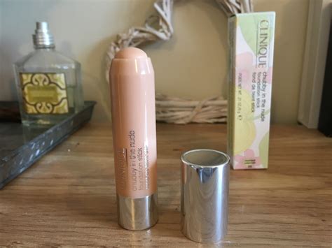 review clinique chubby in the nude foundation stick la
