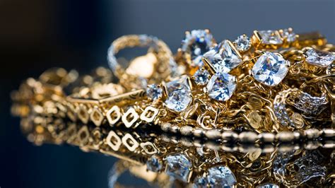 sell  gold silver  diamonds cranston ri roman jewelers