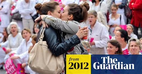 françois hollande under fire as gay marriage bill divides france