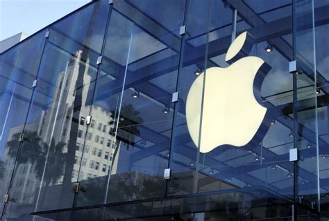 apple op koers om dit jaar allereerste bedrijf van  biljoen te worden economie geld hln