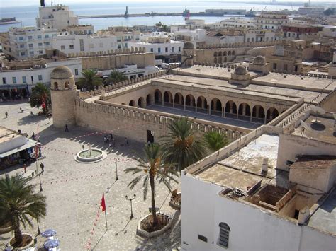 medina  sousse tunisia traveling  guide