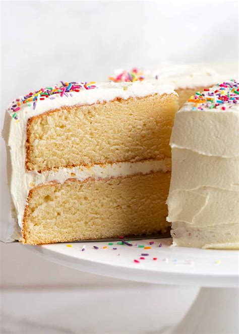 vanilla cake stays moist  days recipetin eats