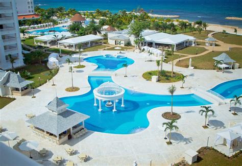 Bahia Principe Luxury Runaway Bay Adults Only All
