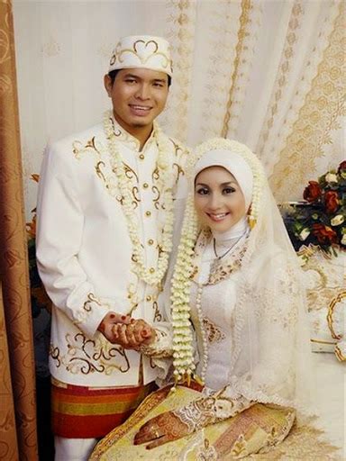 contoh model baju pengantin pria muslim desain sederhana