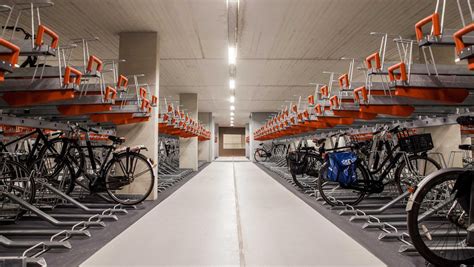 grootste fietsenstalling van nederland volgend jaar van de wereld geopend bij utrecht centraal