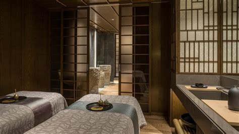 seasons hotel kyoto spa  luxe voyager luxury travel luxury