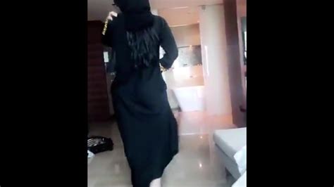 sexy hijab abaya ass walk from khalij uae free hd porn 75