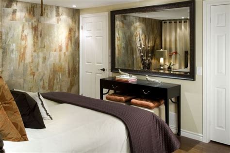 schlafzimmer mit grossem wandspiegel bedroom design modern bedroom