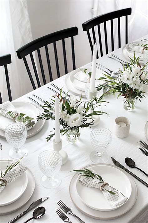 tips  set  simple  modern tablescape homey