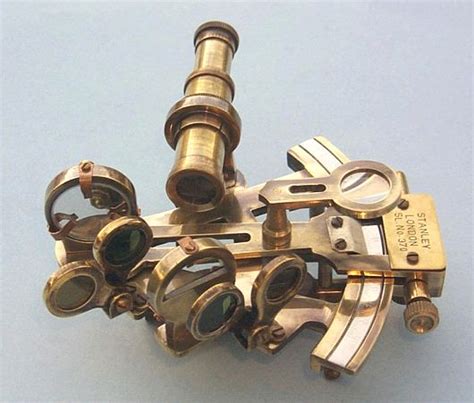 beautiful stanley london 4 inch serialized brass sextant