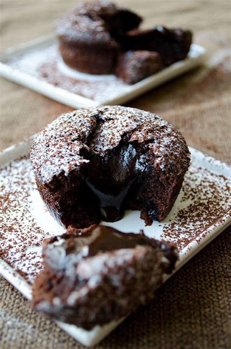 molten chocolate lava cake