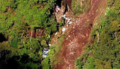 foto lokasi jatuhnya pesawat sukhoi terbaru hanya berbagi ayam berkokok