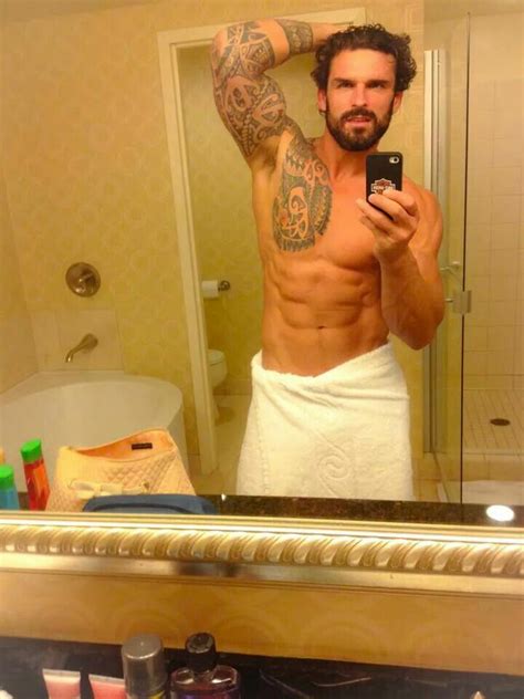 Stu In Vegas Stuart Reardon Pinterest Towels And Selfie