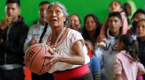 71 Year Old ‘granny Jordan’ Wins The Internet With Her Basketball