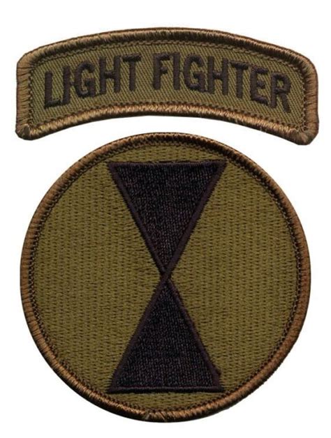 7th Infantry Division Od Patch With Lightfighter Tab Us Light