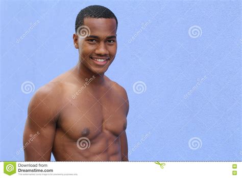 nackte afrikanische männer strand jungs