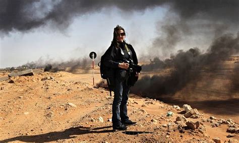 Women On The Frontline Female Photojournalists Visions Of Conflict