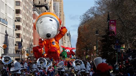 Macy S Thanksgiving Day Parade 2020 Everything You Need To Know