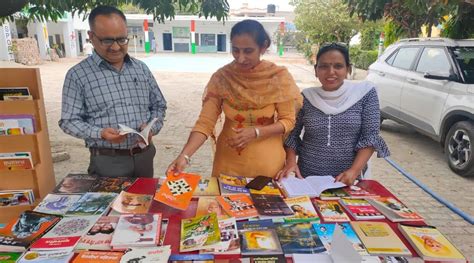 nawanshahr food  mind  govt schools hold library langar