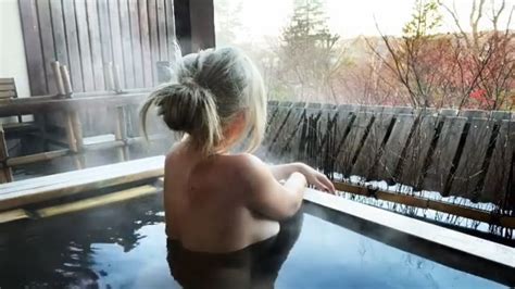 Jessica Nigri Thefappening Topless In The Pool Pics The Fappening