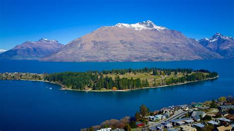 queenstown vacations  package save    expedia
