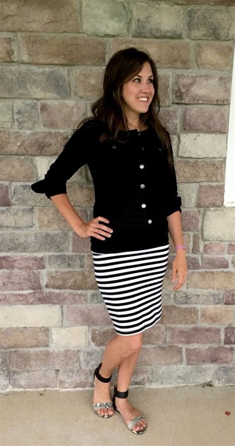 what i wore real mom style black and white realmomstyle momma in