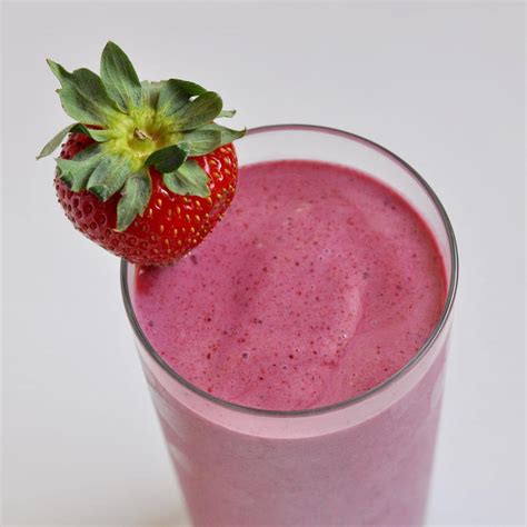 mixed berry smoothie recipe  life lovely