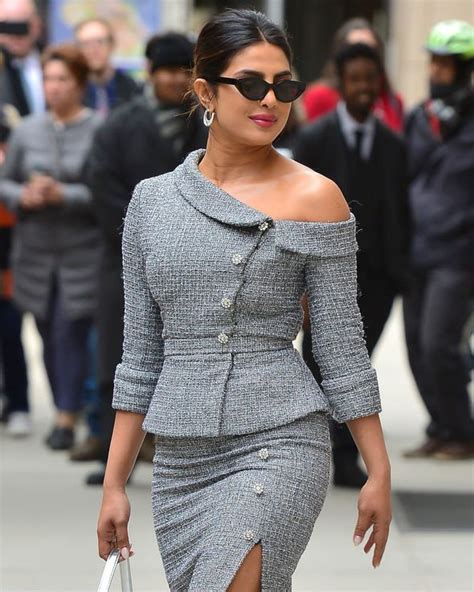 priyanka chopra smoulders as she flashes pins in sexy split skirt and