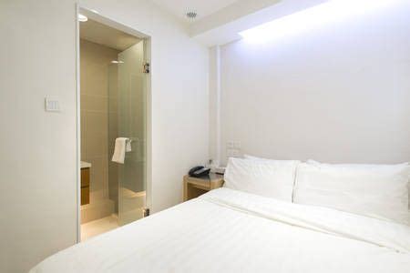 schau dir dieses grossartige inserat bei airbnb  super  mini room  hongkong room