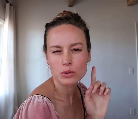 Brie Larson Always So Beautiful Sexy Hands Too Celeblr