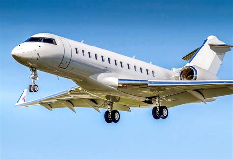 bombardier global express business aircraft charter airlines connection