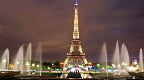 Tour Eiffel Tout Savoir Sur Le Célèbre Monument Français Terra